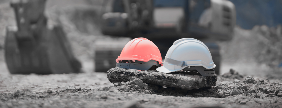 Mentre il governo si appresta a varare la patente a punti grave infortunio causato dal caldo in un cantiere in provincia di Milano e ancora omicidi sul lavoro